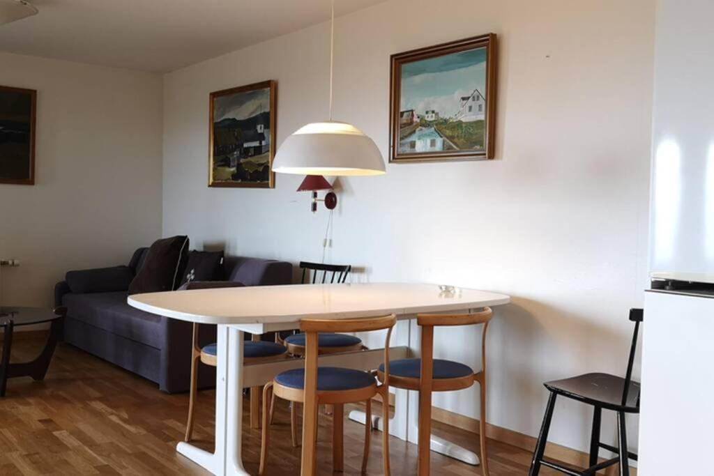 Large Apartment With Fabulous View Of Torshavn Luaran gambar