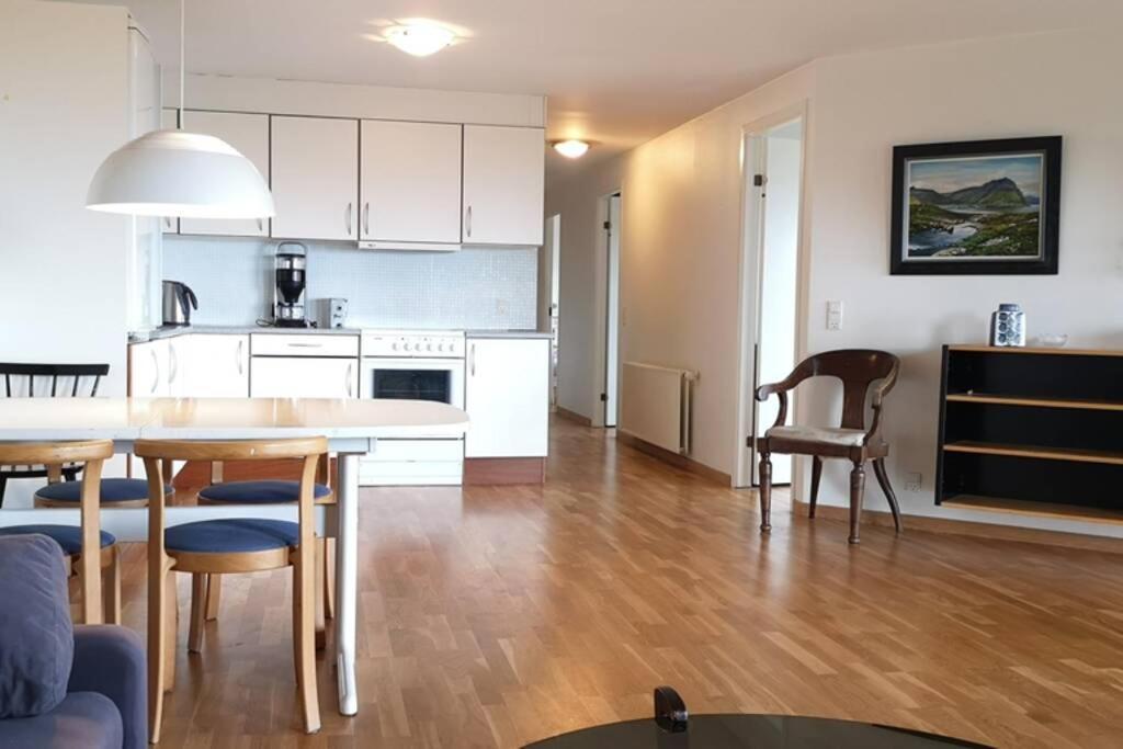 Large Apartment With Fabulous View Of Torshavn Luaran gambar